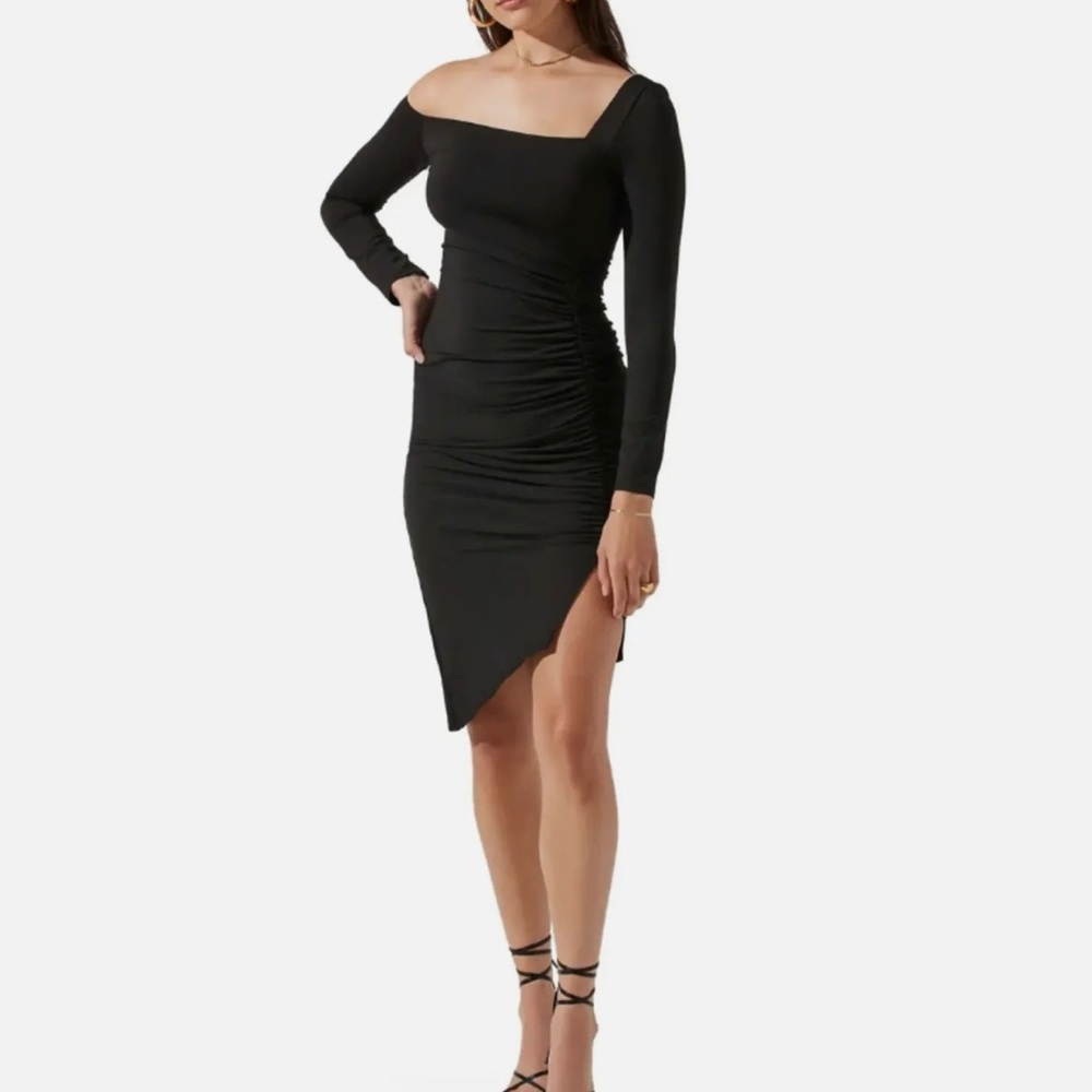 Astr The Label One Shoulder Dress